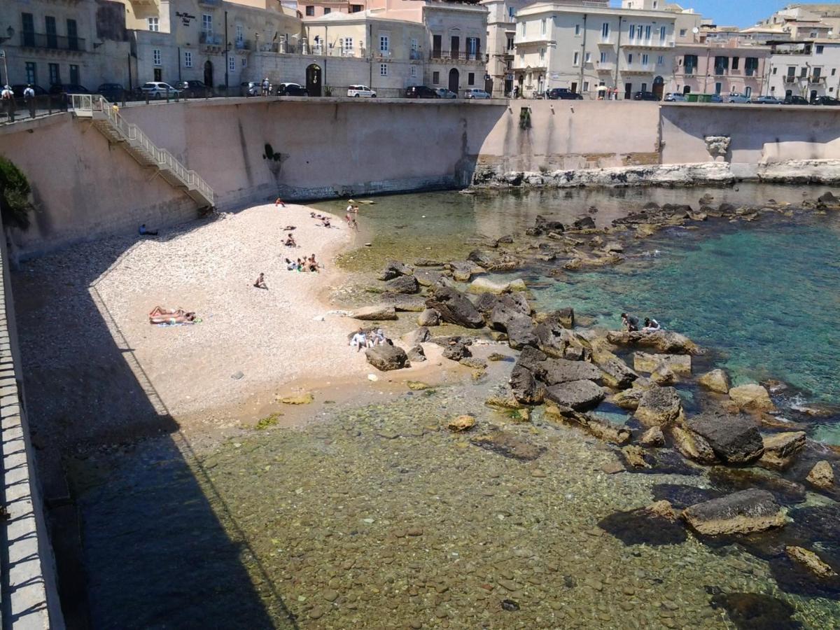 Edesia Apartment- Ortigia Holidays Syracuse ภายนอก รูปภาพ